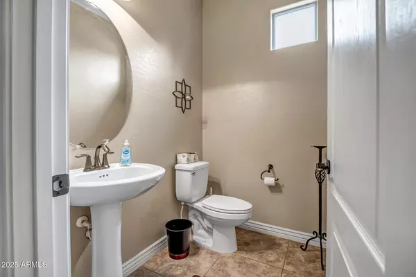 Cave Creek, AZ 85331,5215 E DESERT VISTA Trail