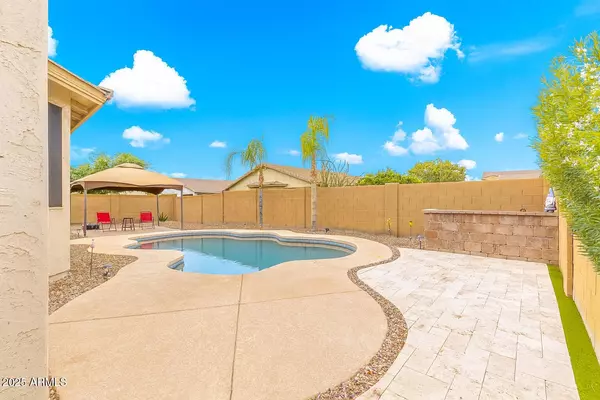 San Tan Valley, AZ 85143,887 W HEREFORD Drive