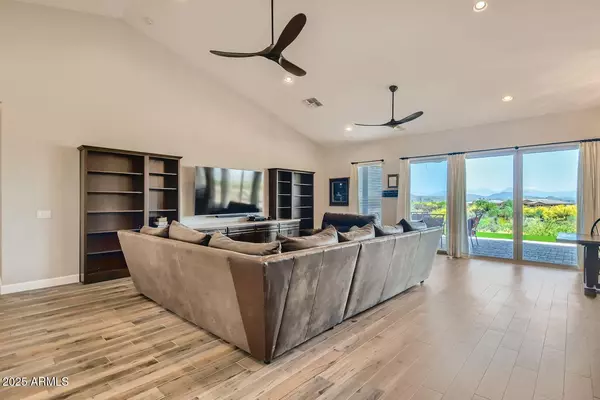 Scottsdale, AZ 85262,33423 N 141ST Way