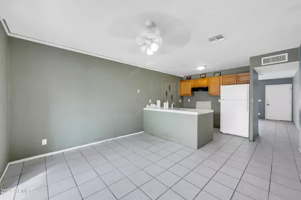 Phoenix, AZ 85041,1627 W MALDONADO Road