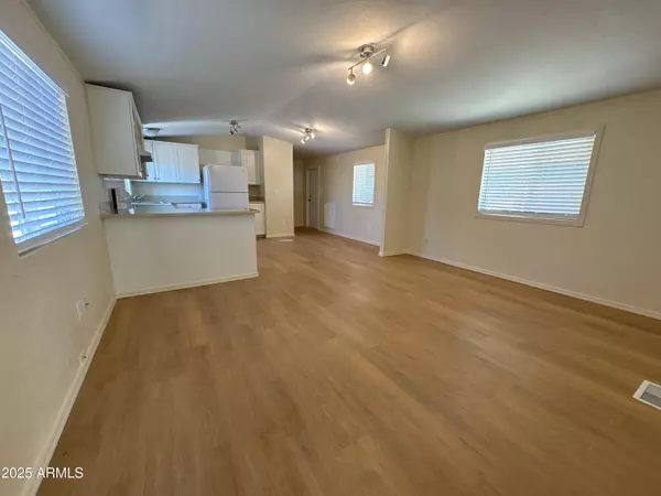 Mesa, AZ 85203,549 E MCKELLIPS Road #2