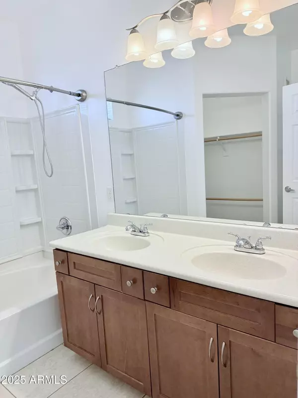 Phoenix, AZ 85022,1920 E BELL Road #1112