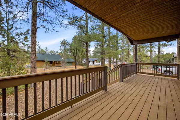 Overgaard, AZ 85933,1979 CHRISTMAS PINE Circle