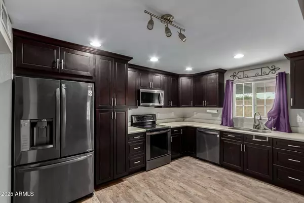 Phoenix, AZ 85032,14642 N 34TH Street