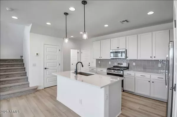 Queen Creek, AZ 85140,43208 N Hinoki Street