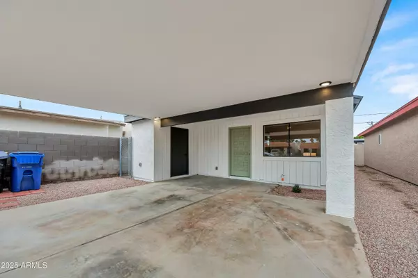 Mesa, AZ 85203,434 E ROYAL PALMS Drive