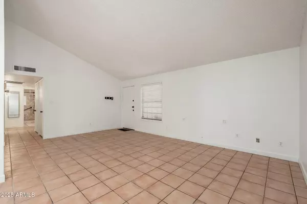 Phoenix, AZ 85037,8902 W COLUMBUS Avenue