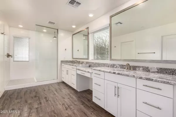 Peoria, AZ 85383,29376 N 123Rd Glen