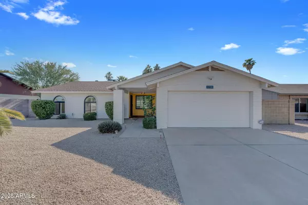 1739 W BANFF Lane, Phoenix, AZ 85023