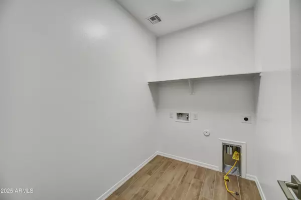 Litchfield Park, AZ 85340,5869 N 193rd Drive