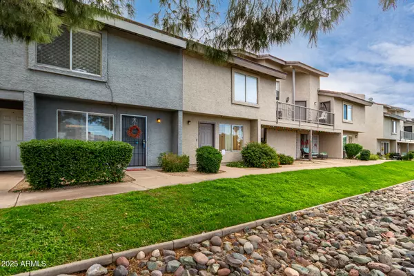 Phoenix, AZ 85024,19601 N 7TH Street #1009