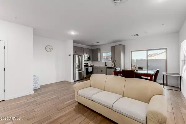 Laveen, AZ 85339,7512 W DARROW Street