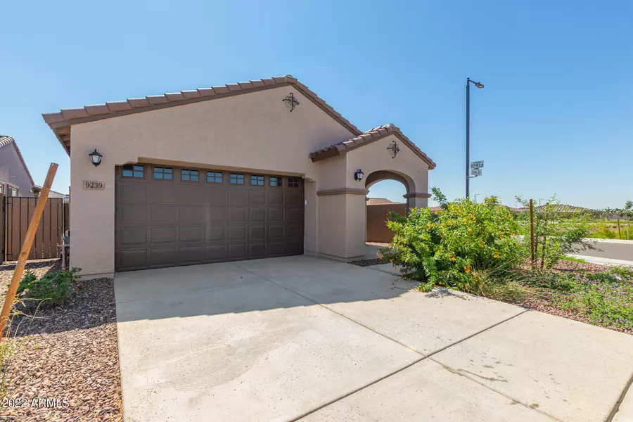 9239 W Sells Drive, Phoenix, AZ 85037