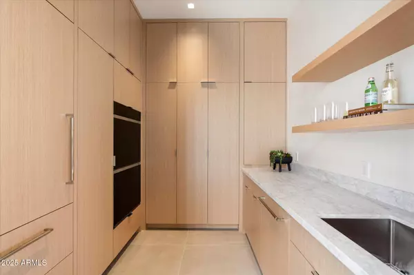 Paradise Valley, AZ 85253,6840 E AVENIDA EL ALBA Avenue