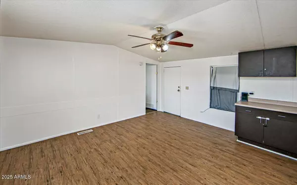 Mayer, AZ 86333,15339 S ROLLING RIDGE Drive