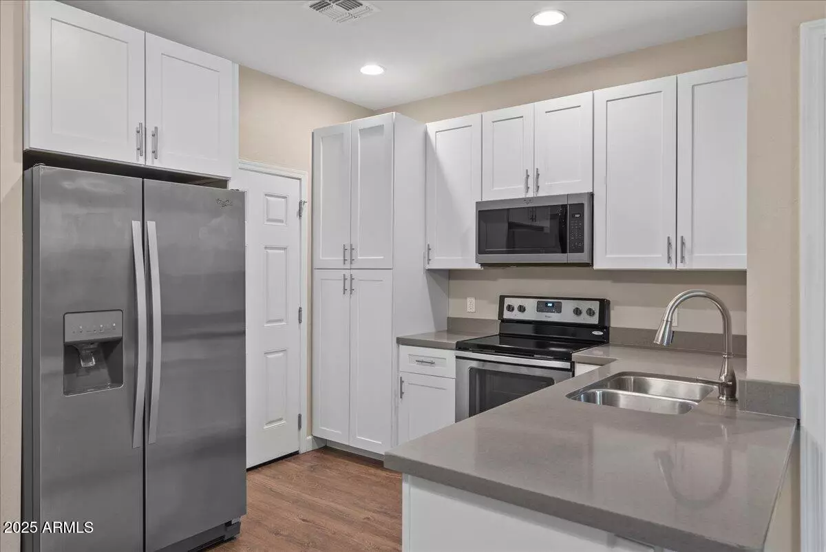 Mesa, AZ 85201,1406 W MAIN Street #117