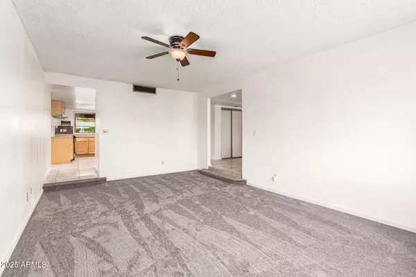 Tempe, AZ 85283,1923 E GEMINI Drive