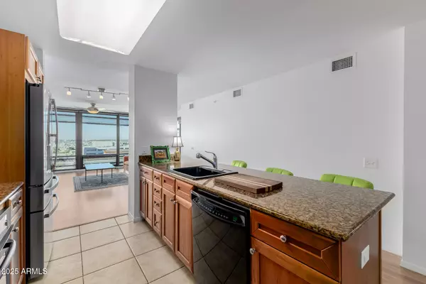 Phoenix, AZ 85016,4808 N 24TH Street #1125