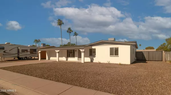 Phoenix, AZ 85028,3430 E POINSETTIA Drive