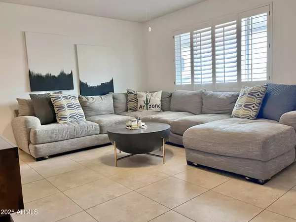 Scottsdale, AZ 85257,1337 N 71ST Street