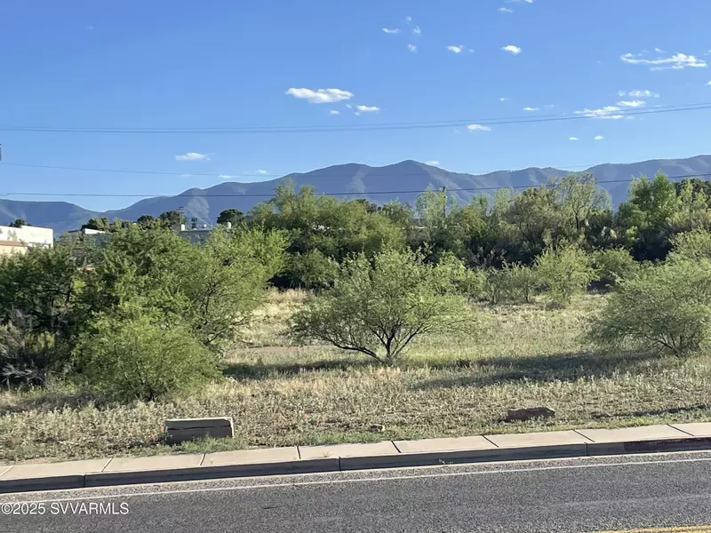 842 COVE Parkway #11, Cottonwood, AZ 86326