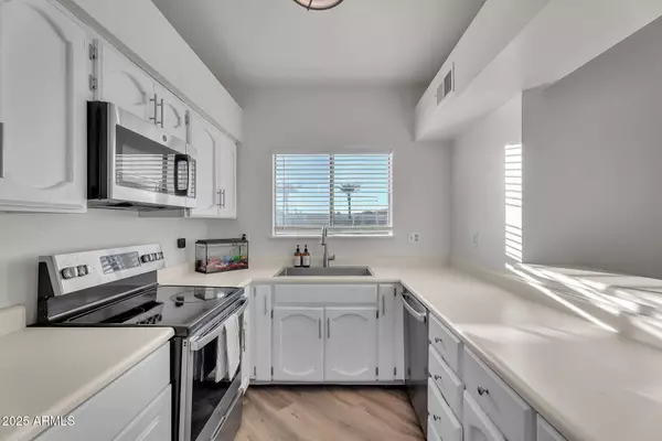 Chandler, AZ 85224,1287 N ALMA SCHOOL Road #210