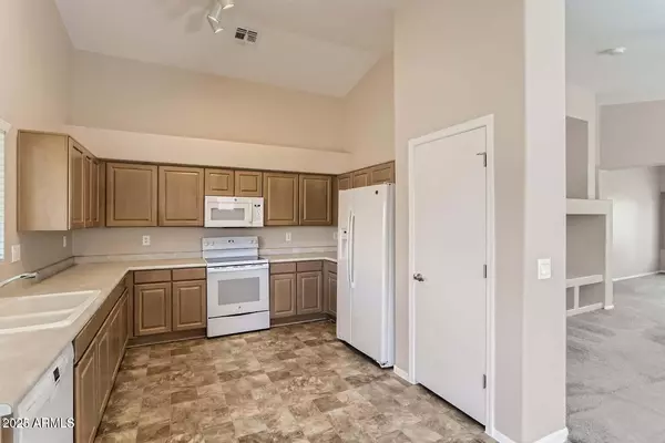 Litchfield Park, AZ 85340,6038 N ALMANZA Lane