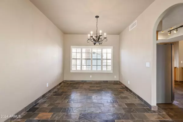 Scottsdale, AZ 85260,9166 E LAUREL Lane