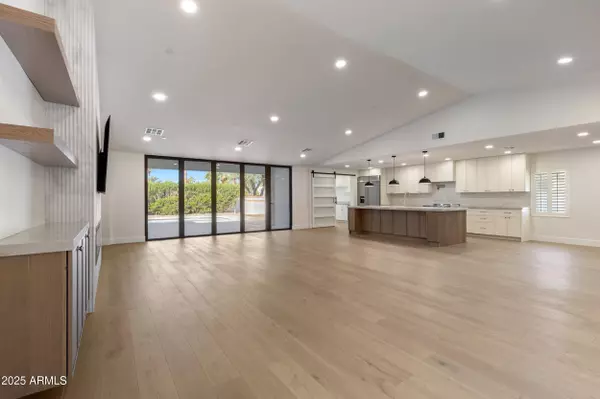 Scottsdale, AZ 85258,8236 E LIPPIZAN Trail