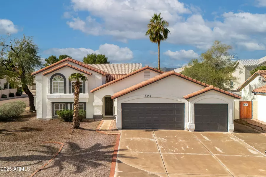 8438 S MAPLE Avenue, Tempe, AZ 85284