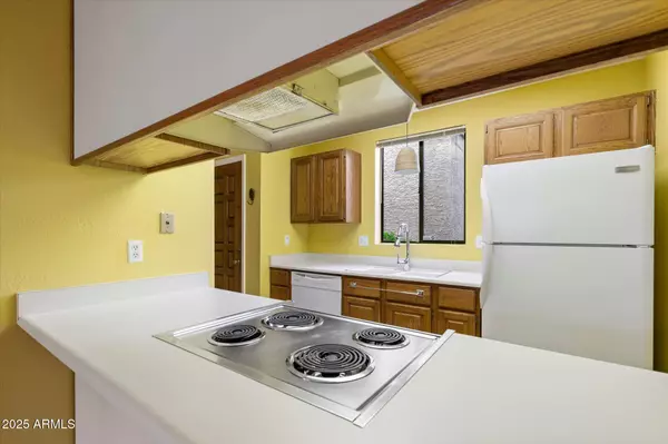 Carefree, AZ 85377,7432 Carefree Drive #12