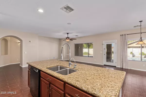 Queen Creek, AZ 85142,21942 E ROSA Road