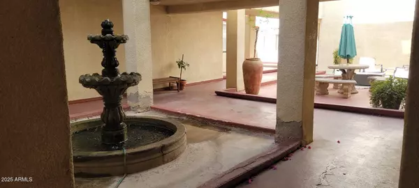 Phoenix, AZ 85013,4330 N 5TH Avenue #211