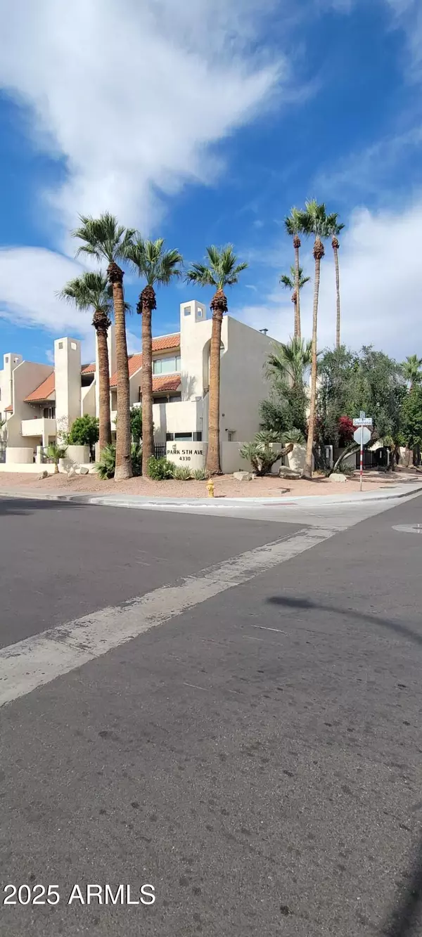Phoenix, AZ 85013,4330 N 5TH Avenue #211