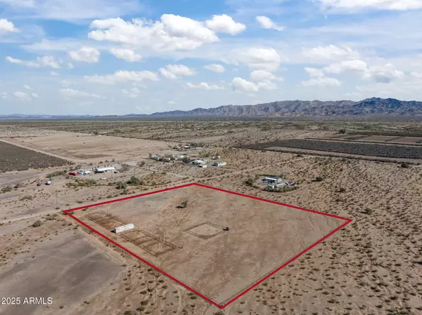 53790 CHAMP Lane #-, Vicksburg, AZ 85348