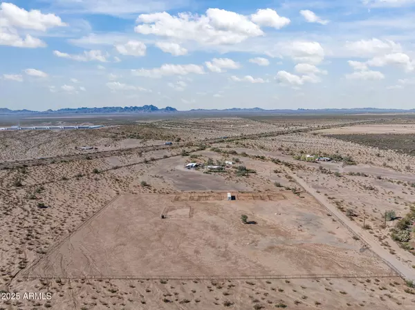 Vicksburg, AZ 85348,53790 CHAMP Lane #-