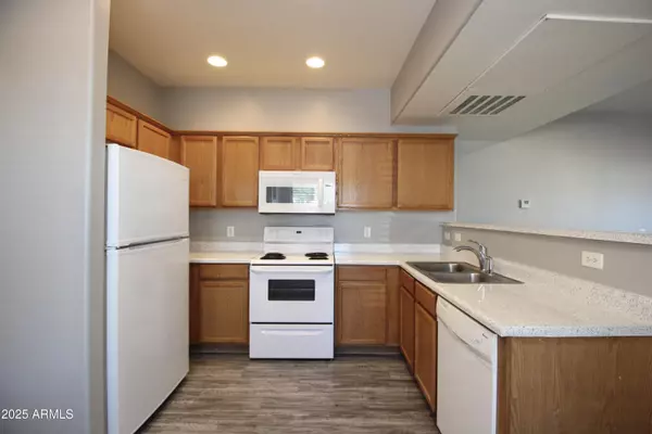 Glendale, AZ 85301,6770 N 47TH Avenue #1021