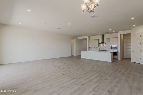 Waddell, AZ 85355,19019 W OCOTILLO Road