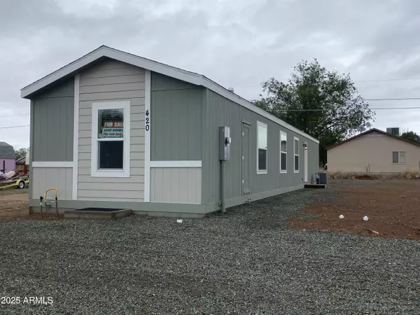 215 W VENICE Way, Paulden, AZ 86334