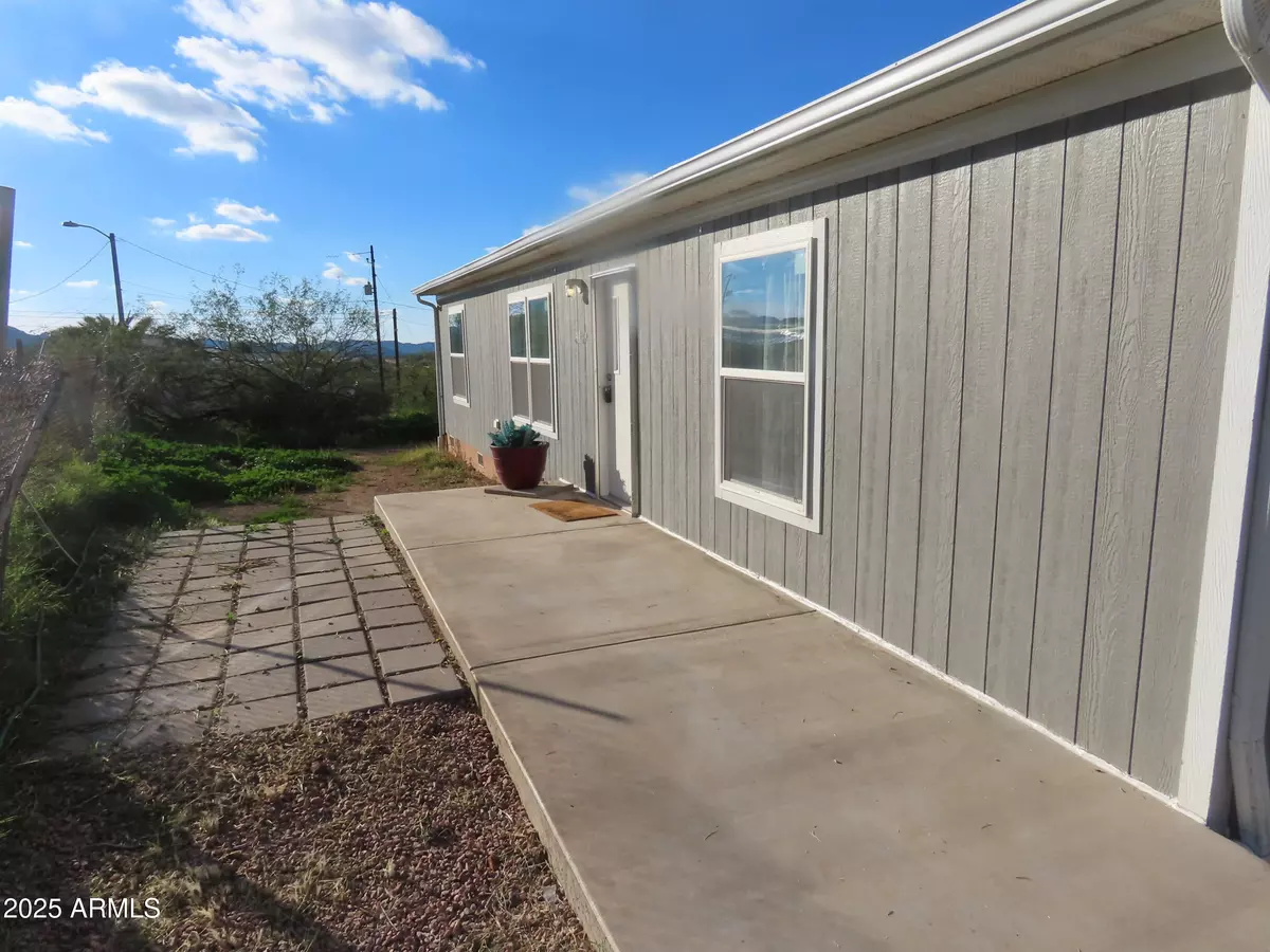 Superior, AZ 85173,1044 S WESTERN Avenue