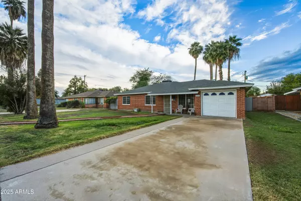 Phoenix, AZ 85015,1721 W Berridge Lane