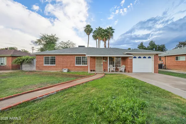 Phoenix, AZ 85015,1721 W Berridge Lane