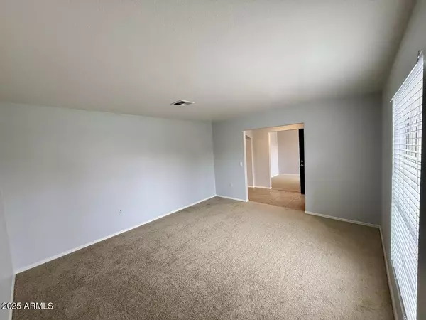 Gilbert, AZ 85234,646 N COBBLESTONE Street