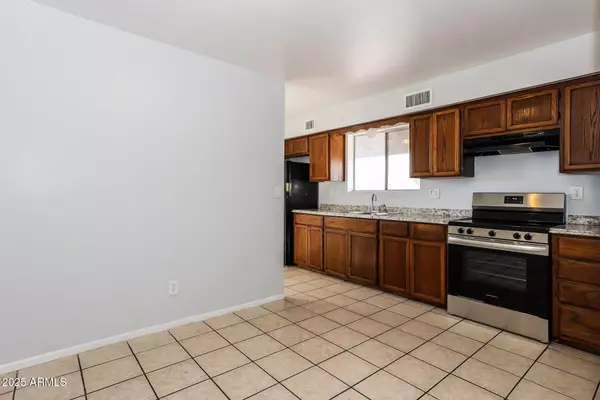 Mesa, AZ 85201,553 W Rio Salado Parkway #202