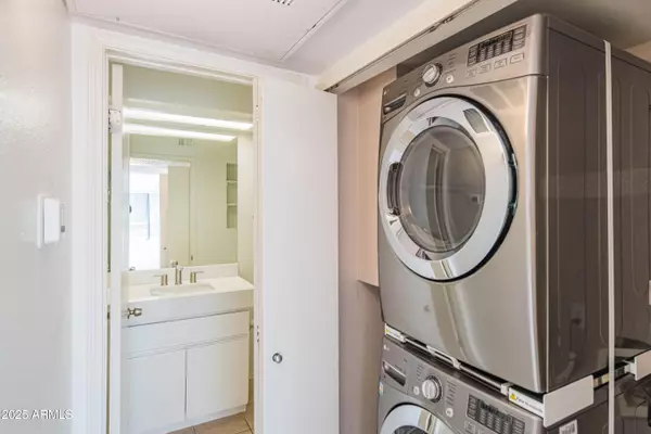 Scottsdale, AZ 85254,4850 E DESERT COVE Avenue #330