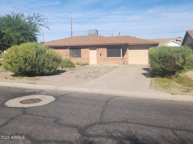 2244 W GEORGIA Avenue, Phoenix, AZ 85015