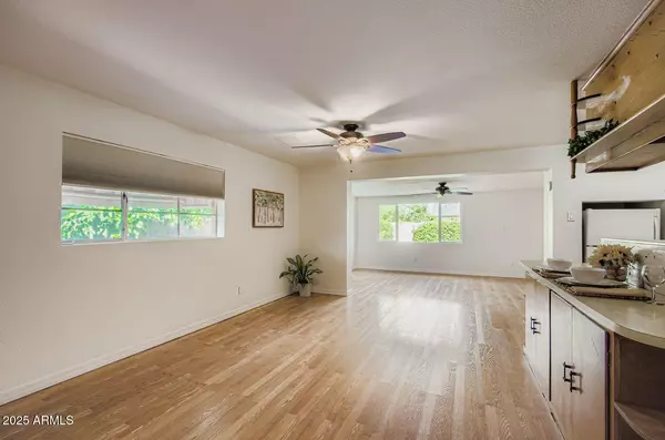 Scottsdale, AZ 85251,8202 E Montecito Avenue