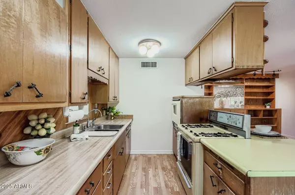 Scottsdale, AZ 85251,8202 E Montecito Avenue