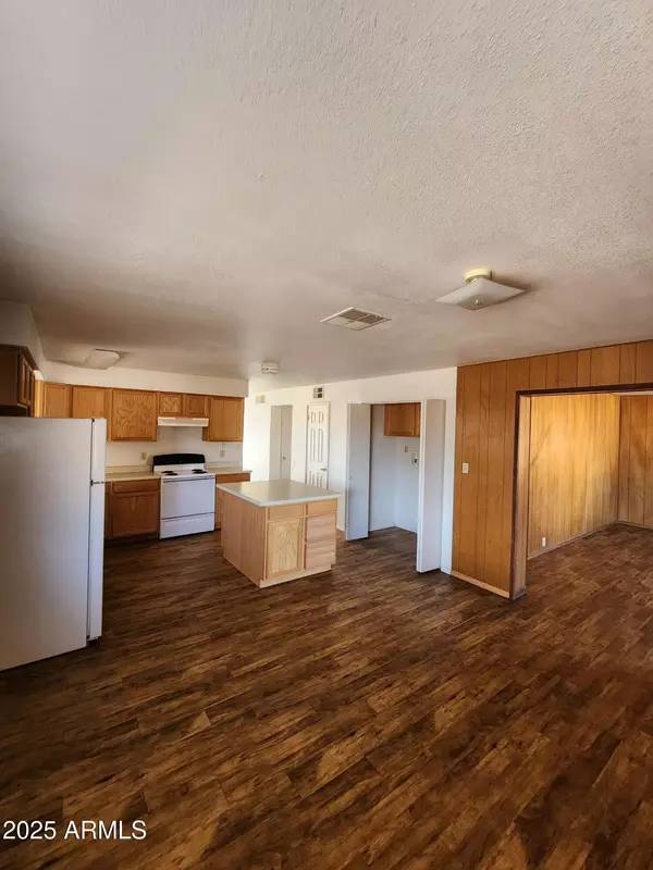 Phoenix, AZ 85051,3636 W ECHO Lane