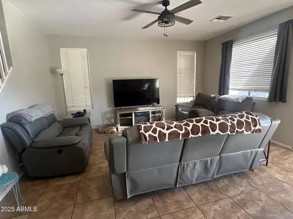 San Tan Valley, AZ 85140,4967 E MEADOW LARK Way